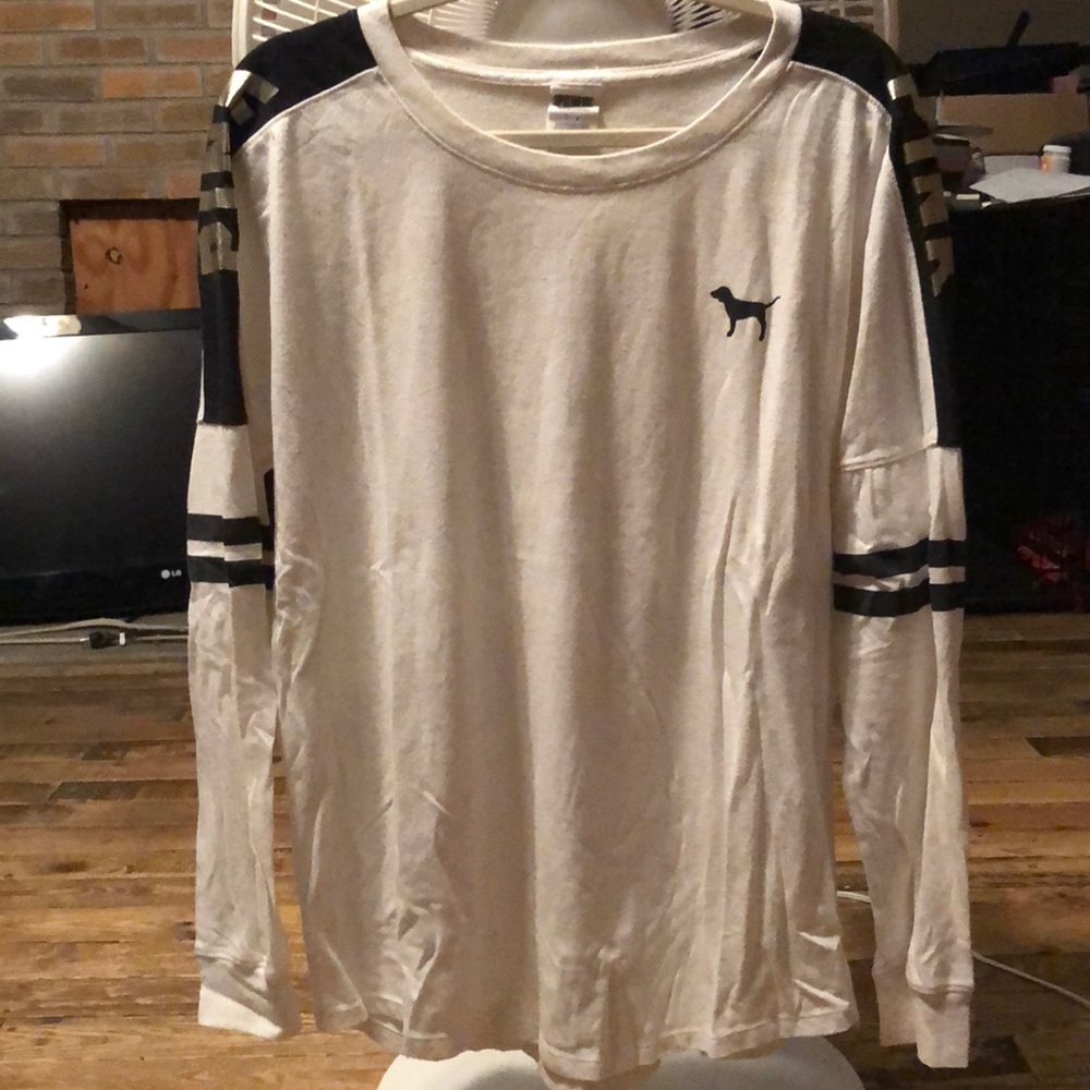 Victoria Secrets Pink long sleeve tee
